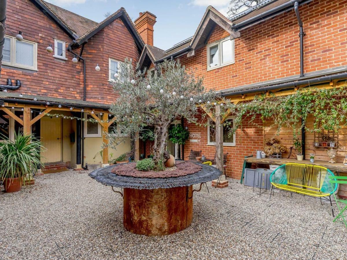 The Kingsley At Eversley Exterior foto